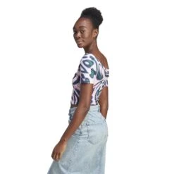 T-shirt Imprimé Femme Adidas Vibrant Crop -T shirt Actif Boutique adidas im2566 6 apparel on model side view white