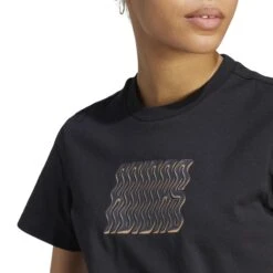 T-shirt Femme Adidas Vibrant Print Graphic -T shirt Actif Boutique adidas im4262 7 apparel on model detail view 1 white nw