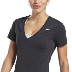 T-shirt Femme Reebok Activchill Athletic -T shirt Actif Boutique gi4999 app on model detail 1 white