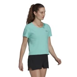 T-shirt Femme Adidas Terrex Only Carry -T shirt Actif Boutique gp0055 app on model walking white