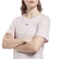 T-shirt Femme Reebok Classique -T shirt Actif Boutique gs8966 app on model detail 1 white