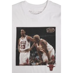 Mitchell & Ness T-shirt Chicago Bulls NBA Player Photo -T shirt Actif Boutique mitchell ness bmtrintl1058 cbuwhit blanc 3