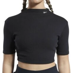 T-shirt Moulante Côtelé Manches Courtes Femme Reebok Classics -T shirt Actif Boutique reebok classics hg1165 5 apparel on model detail view 1 white