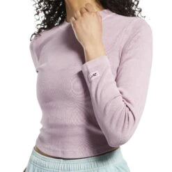 T-shirt Manches Longues Femme Reebok Classics Natural Dye Ribbed -T shirt Actif Boutique reebok hk4943 5 apparel on model detail view 1 white